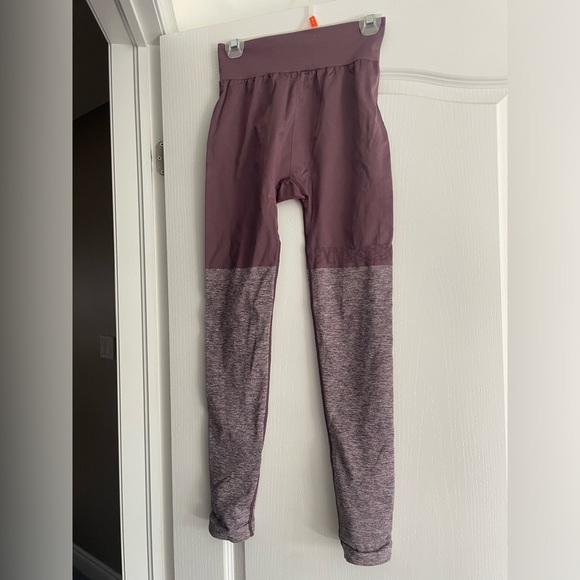 Gymshark set in purple, size M (SOLD) - Picture 4 of 7